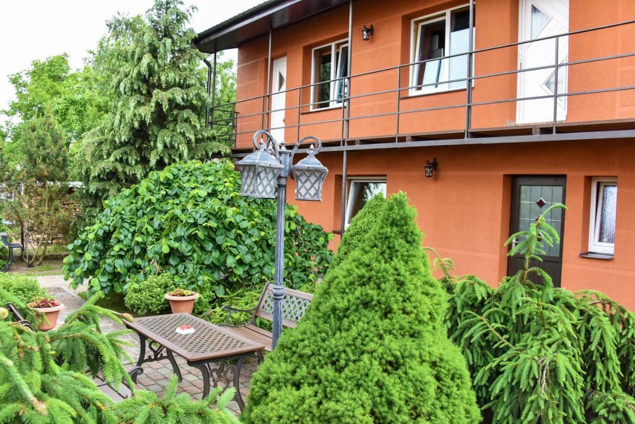 Zelta Pirts Guest House Ventspils Exterior photo