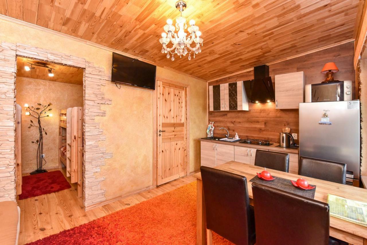 Zelta Pirts Guest House Ventspils Exterior photo