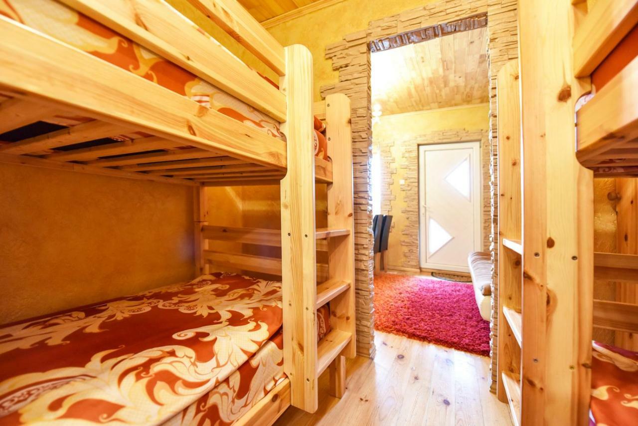 Zelta Pirts Guest House Ventspils Exterior photo