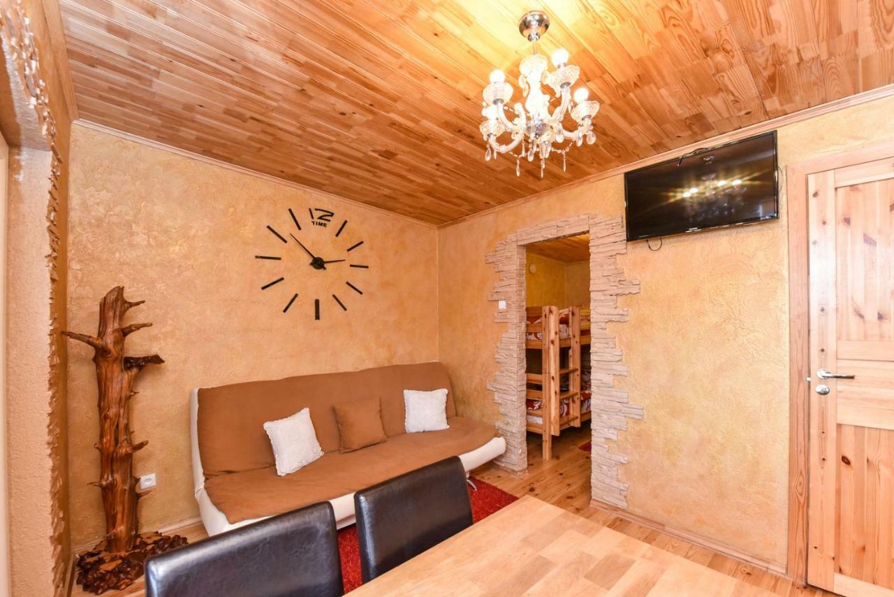 Zelta Pirts Guest House Ventspils Exterior photo
